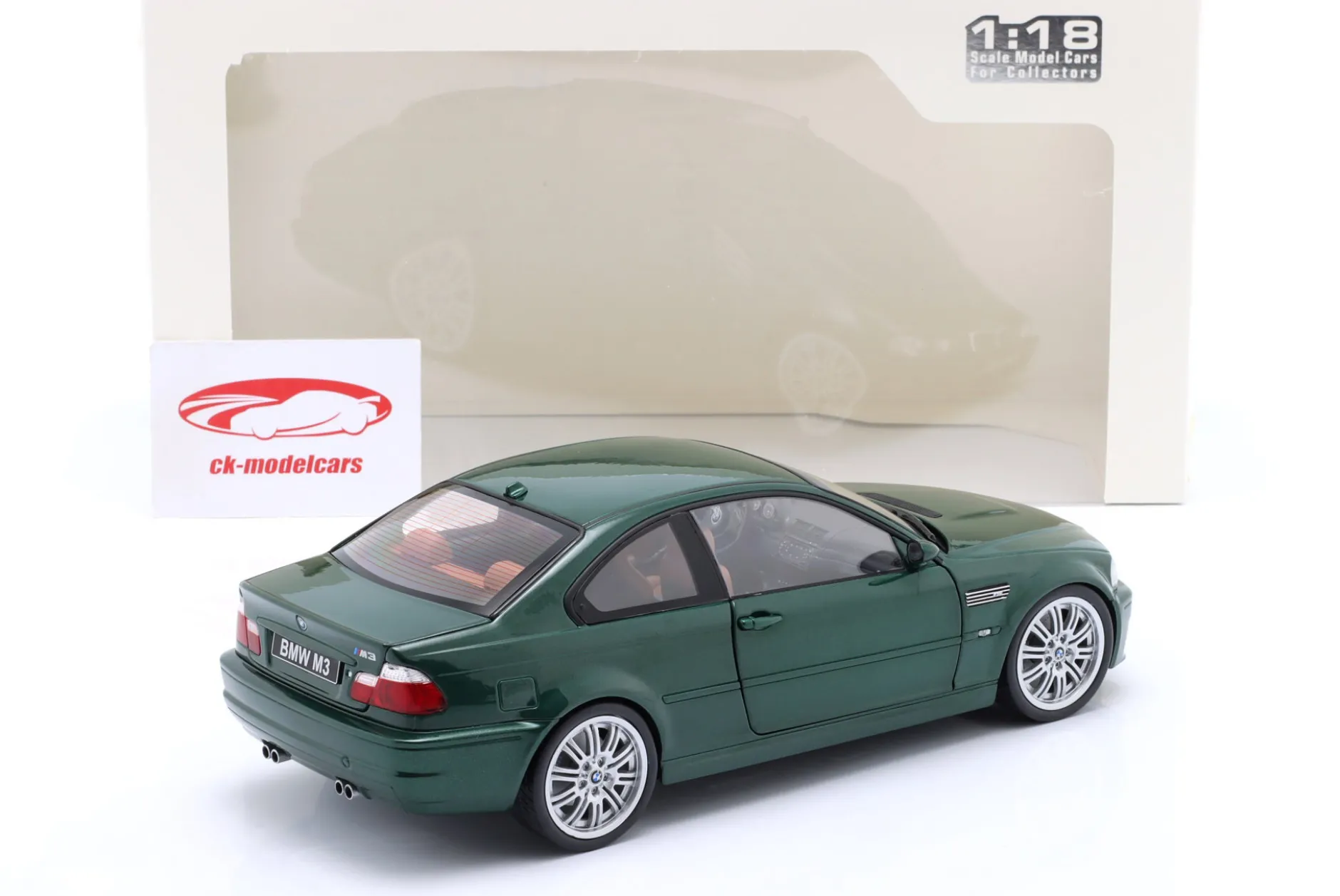 BMW M3 (E46) Coupe Baujahr 2000 Oxford grün 1:18 Solido