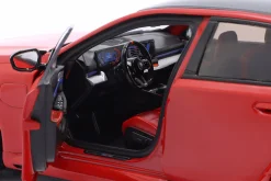 BMW M5 (G90) Baujahr 2025 feuerrot 1:18 Solido