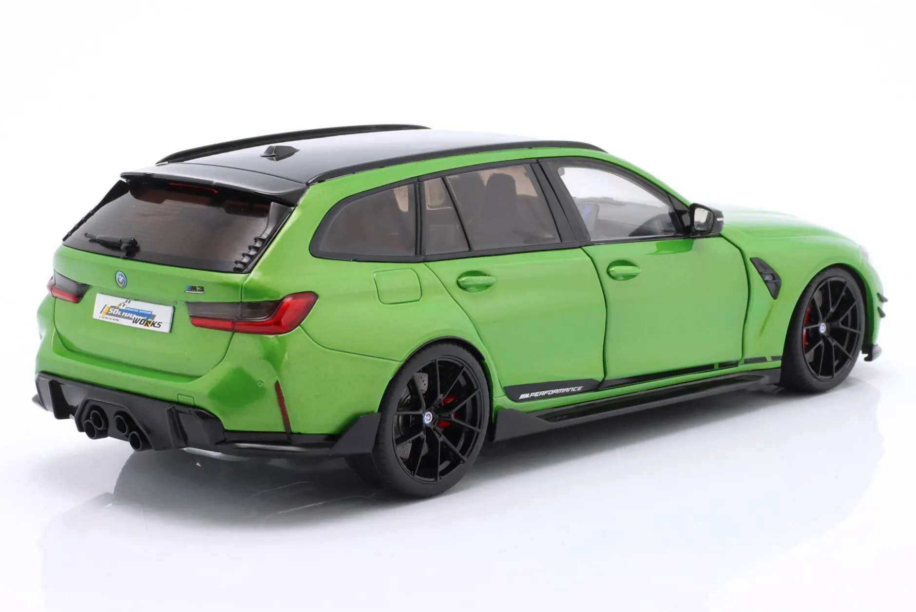 BMW M3 (G81) Competition M XDrive Touring 2024 grün metallic 1:18 Solido