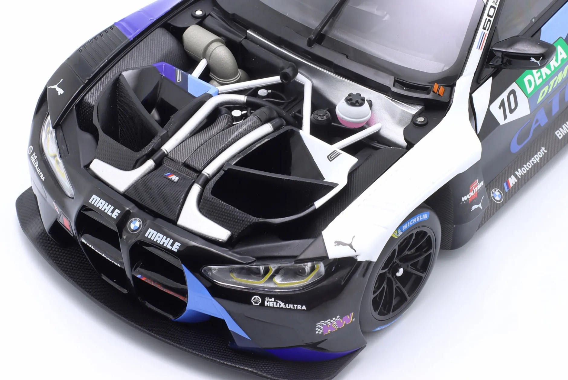 BMW M4 GT3 #10 DTM 2022 Esteban Muth 1:18 Minichamps