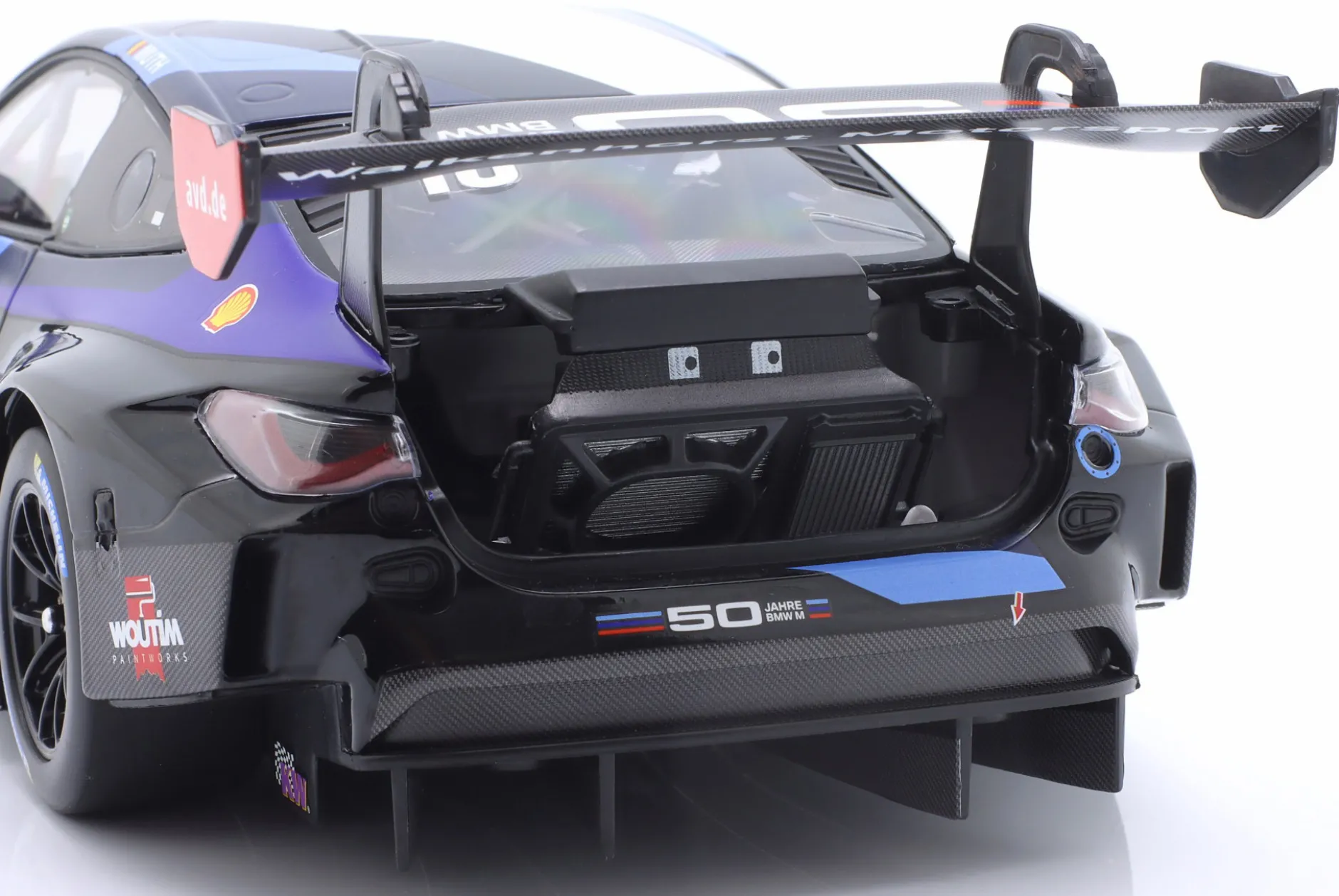 BMW M4 GT3 #10 DTM 2022 Esteban Muth 1:18 Minichamps