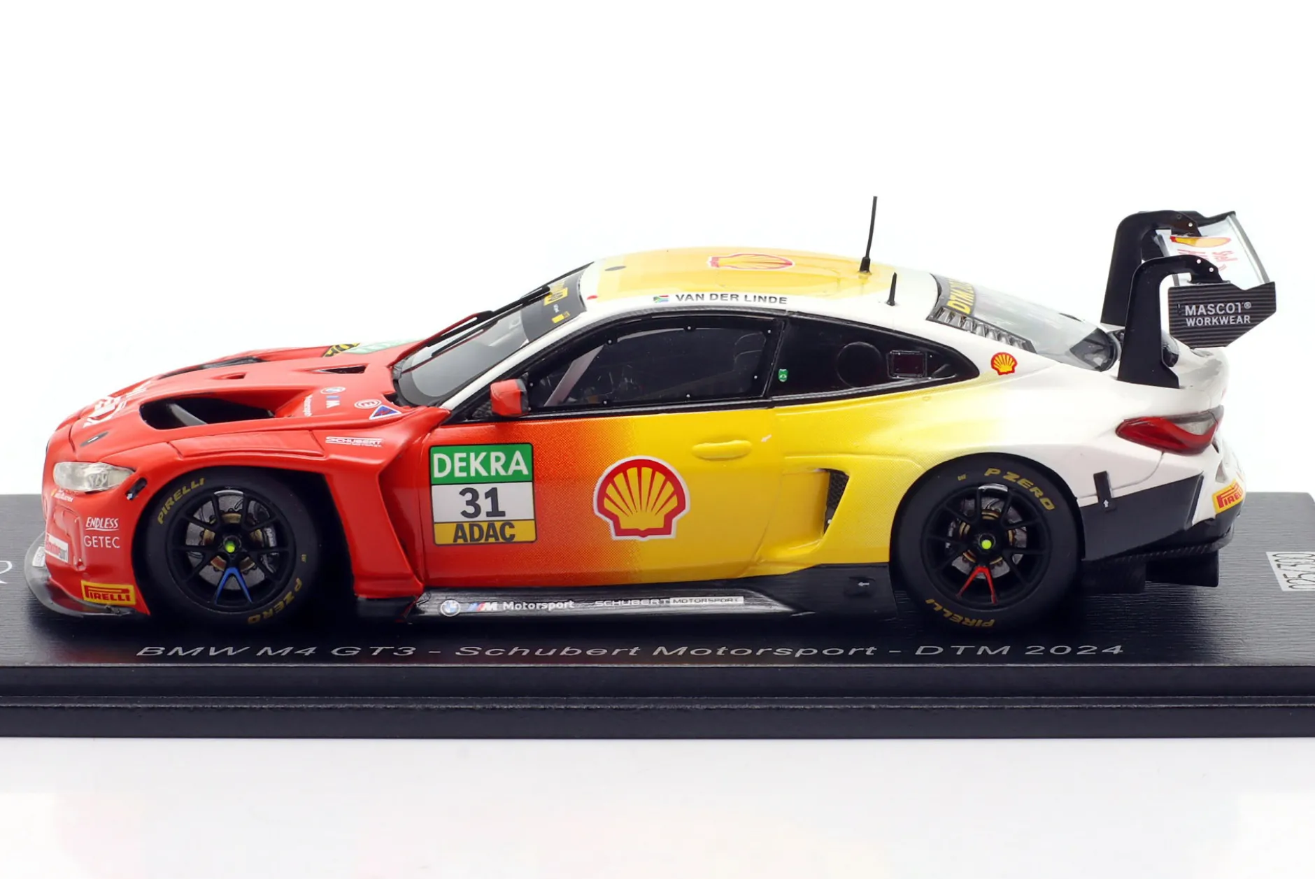 BMW M4 GT3 #31 DTM 2024 Sheldon van der Linde 1:43 Spark