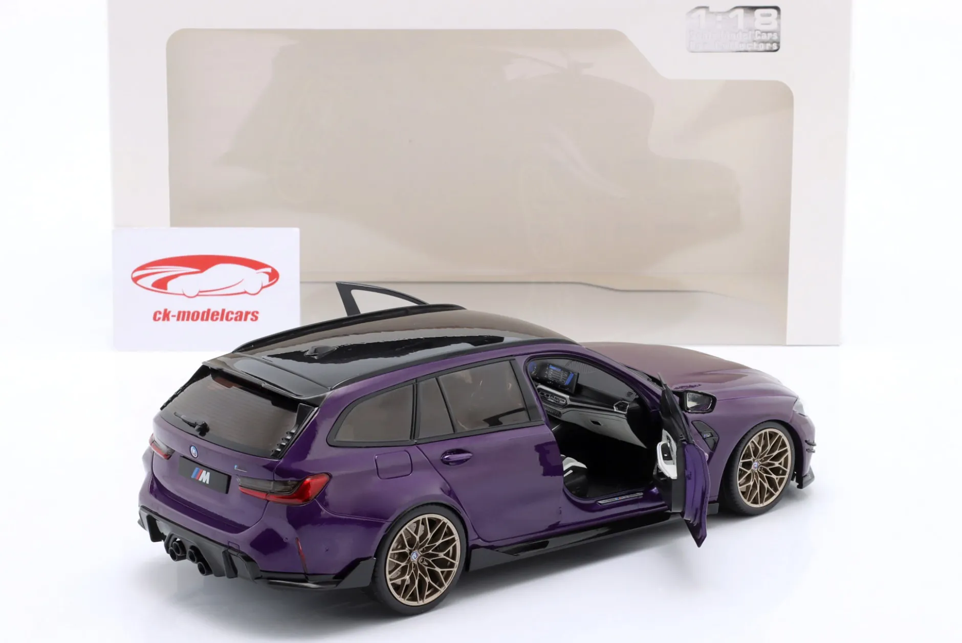 BMW M3 (G81) Touring Baujahr 2024 lila metallic 1:18 Solido