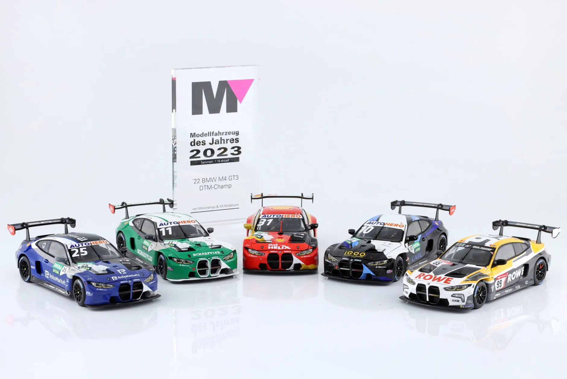 BMW M4 GT3 #1 Testcar 2021 BMW Motorsport 1:18 Minichamps