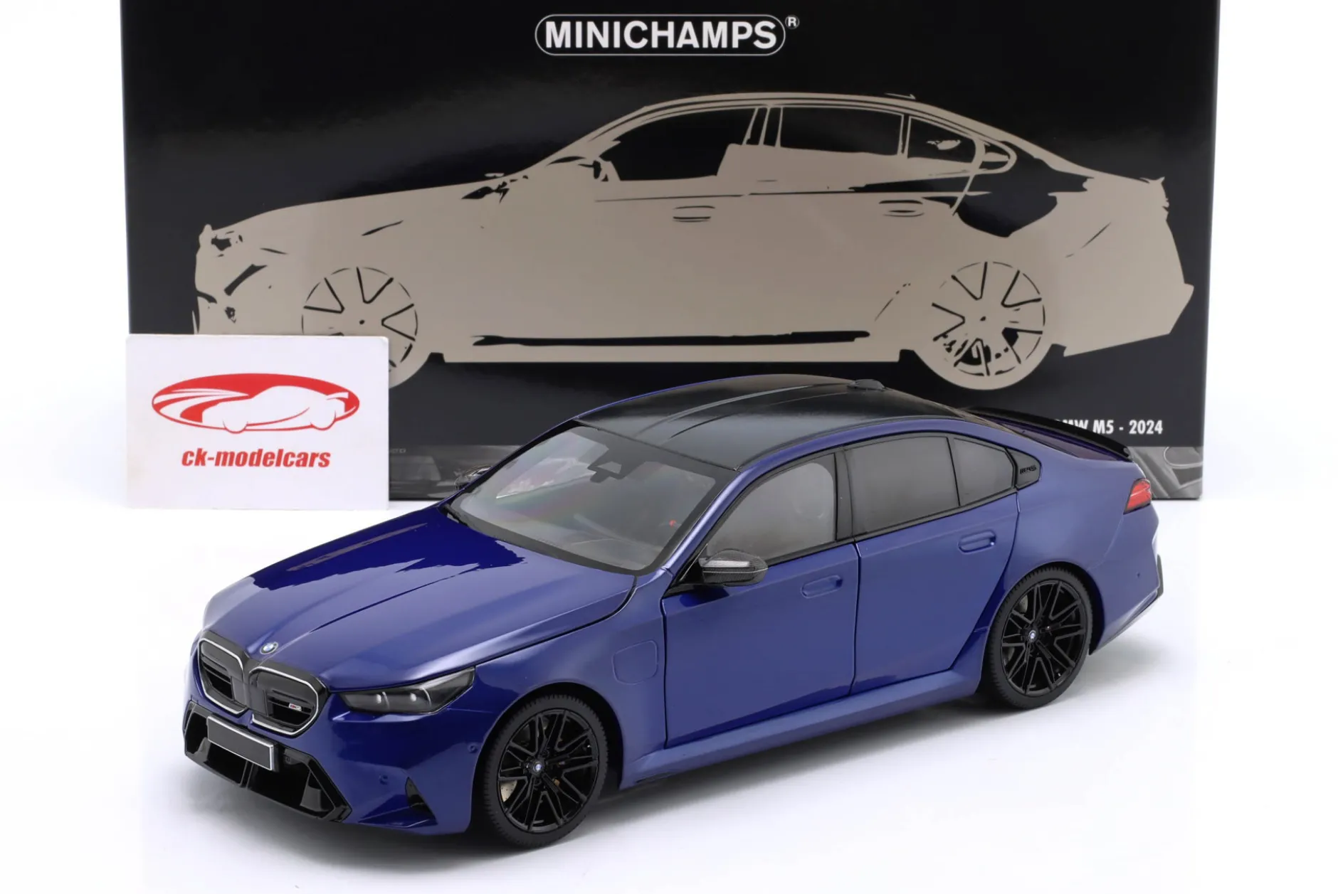 BMW M5 Limousine (G90) Baujahr 2024 blau metallic 1:18 Minichamps