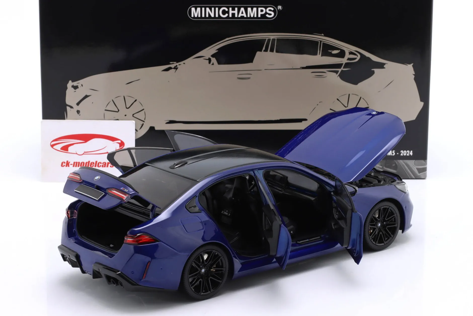 BMW M5 Limousine (G90) Baujahr 2024 blau metallic 1:18 Minichamps