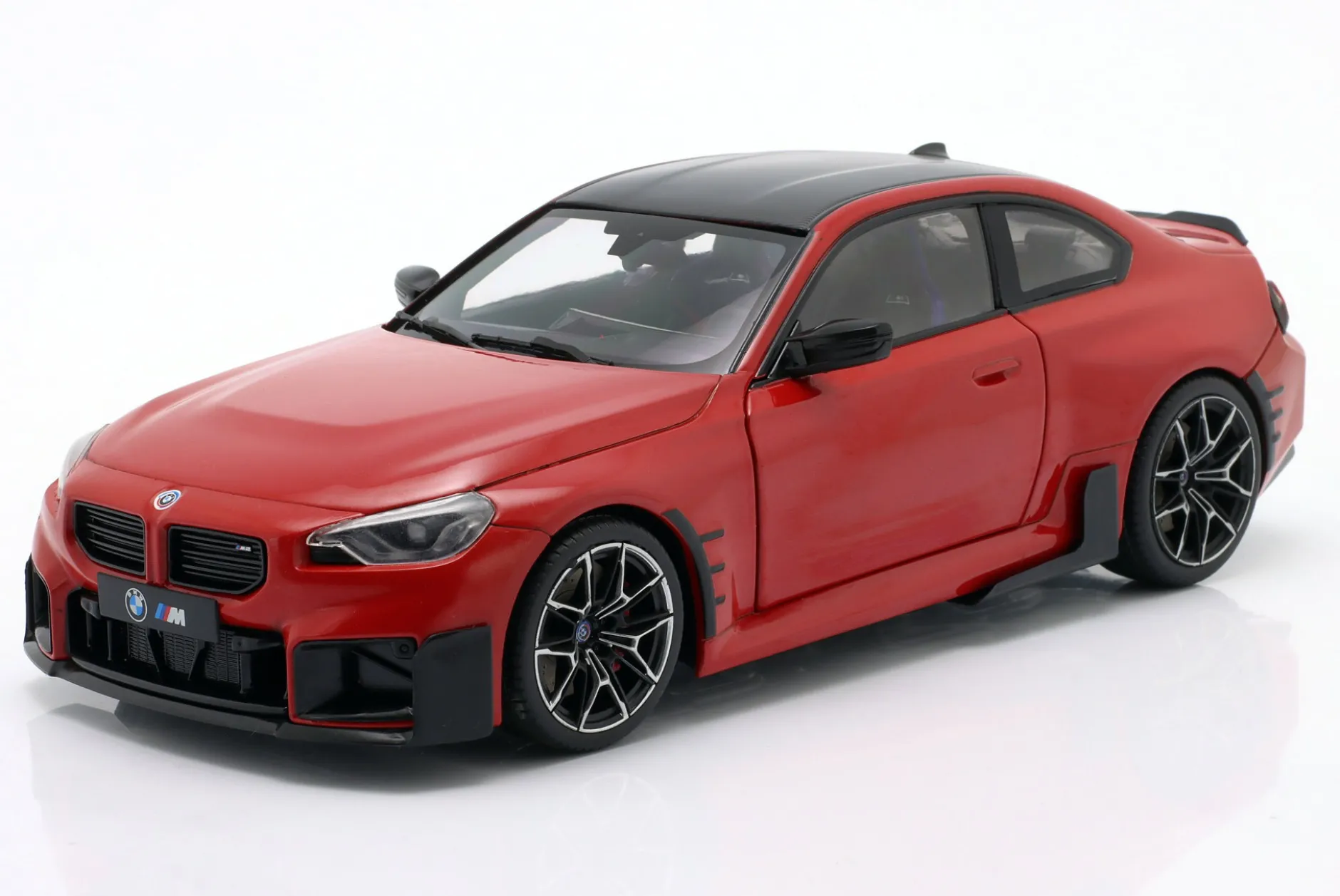 BMW M2 Performance Parts (G87) Baujahr 2024 Toronto rot 1:18 Solido