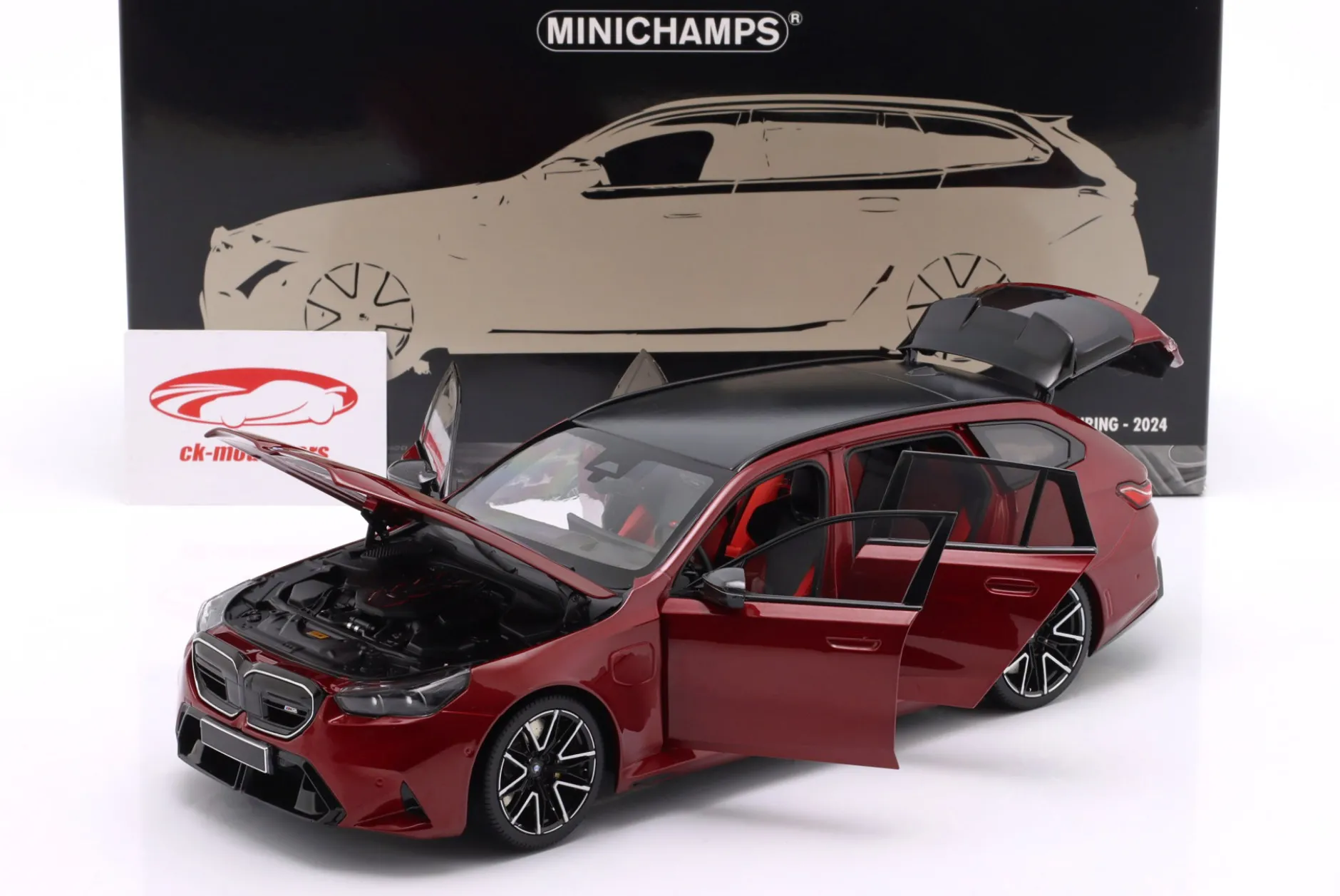 BMW M5 Touring (G99) Baujahr 2024 dunkelrot metallic 1:18 Minichamps
