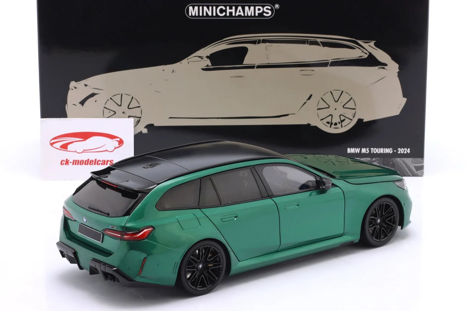 BMW M5 Touring (G99) Baujahr 2024 grün metallic 1:18 Minichamps