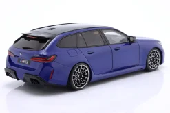 BMW M5 Touring (G99) Baujahr 2025 Marina Bay blau 1:18 Solido