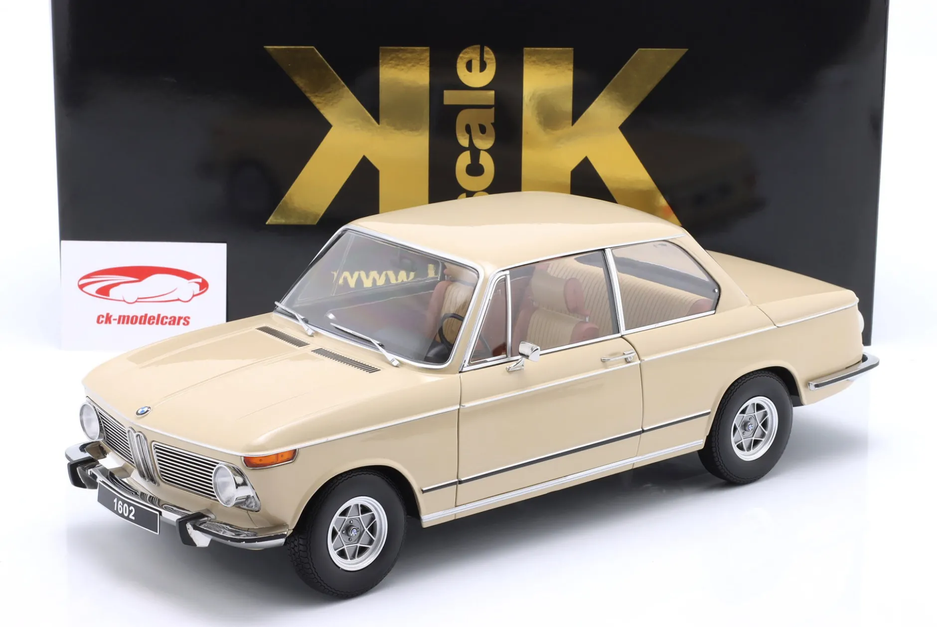 BMW 1602 1. Serie Baujahr 1971 beige 1:12 KK-Scale