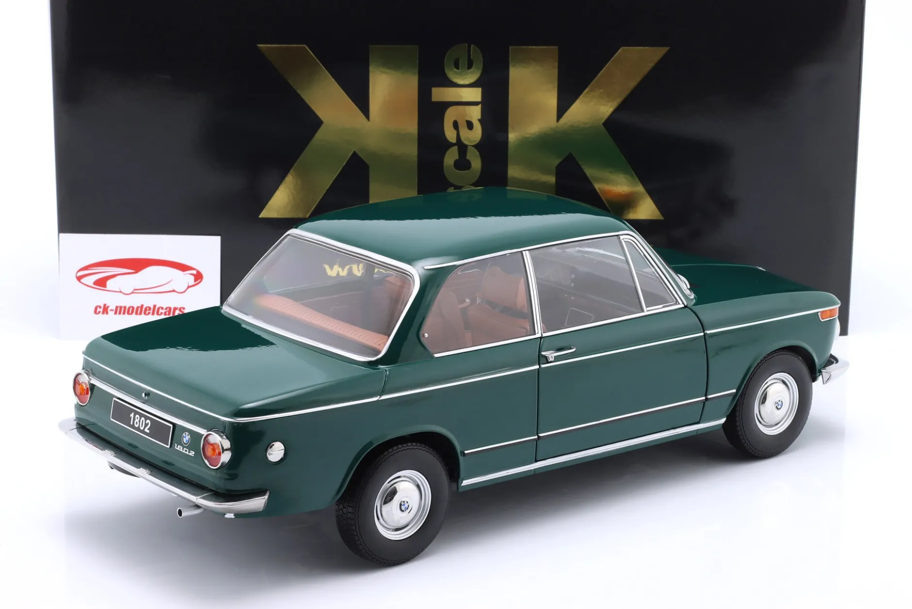 BMW 1802 1. Serie Baujahr 1967 grün 1:12 KK-Scale