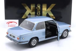 BMW 2002 1. Serie Baujahr 1971 hellblau metallic 1:12 KK-Scale