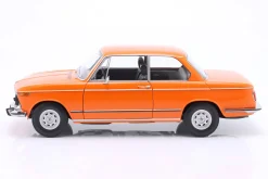 BMW 1602 2.Serie Baujahr 1974 orange 1:12 KK-Scale