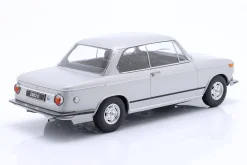 BMW 1602 Serie 1 Baujahr 1971 silber 1:18 KK-Scale
