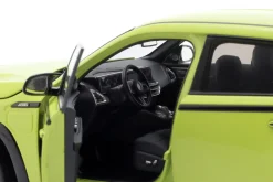 BMW XM (G09) SUV Baujahr 2023 Sao Paulo gelb 1:18 Minichamps