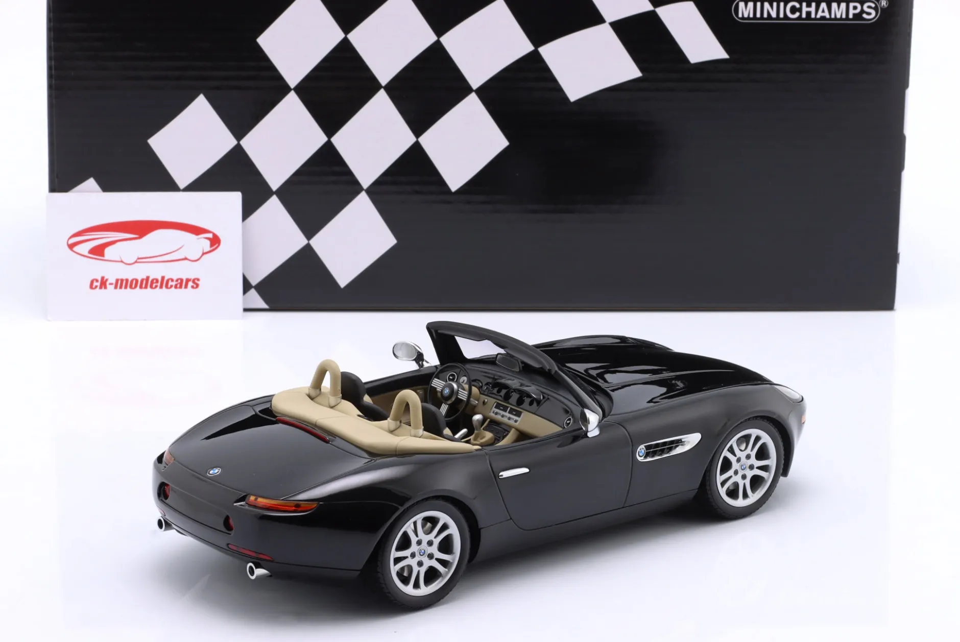 BMW Z8 Roadster Baujahr 2000 schwarz 1:18 Minichamps