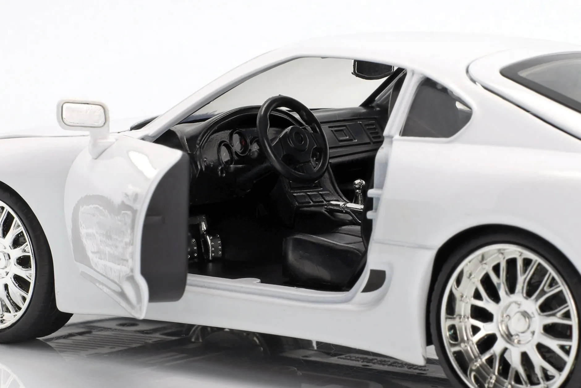 Brian's Toyota Supra aus dem Film Fast and Furious 7 2015 weiß 1:24 Jada Toys