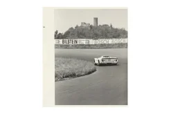 Buch: Weltmeister durch technischen K.O. - Eine Rennsaison mit Porsche (englisch)