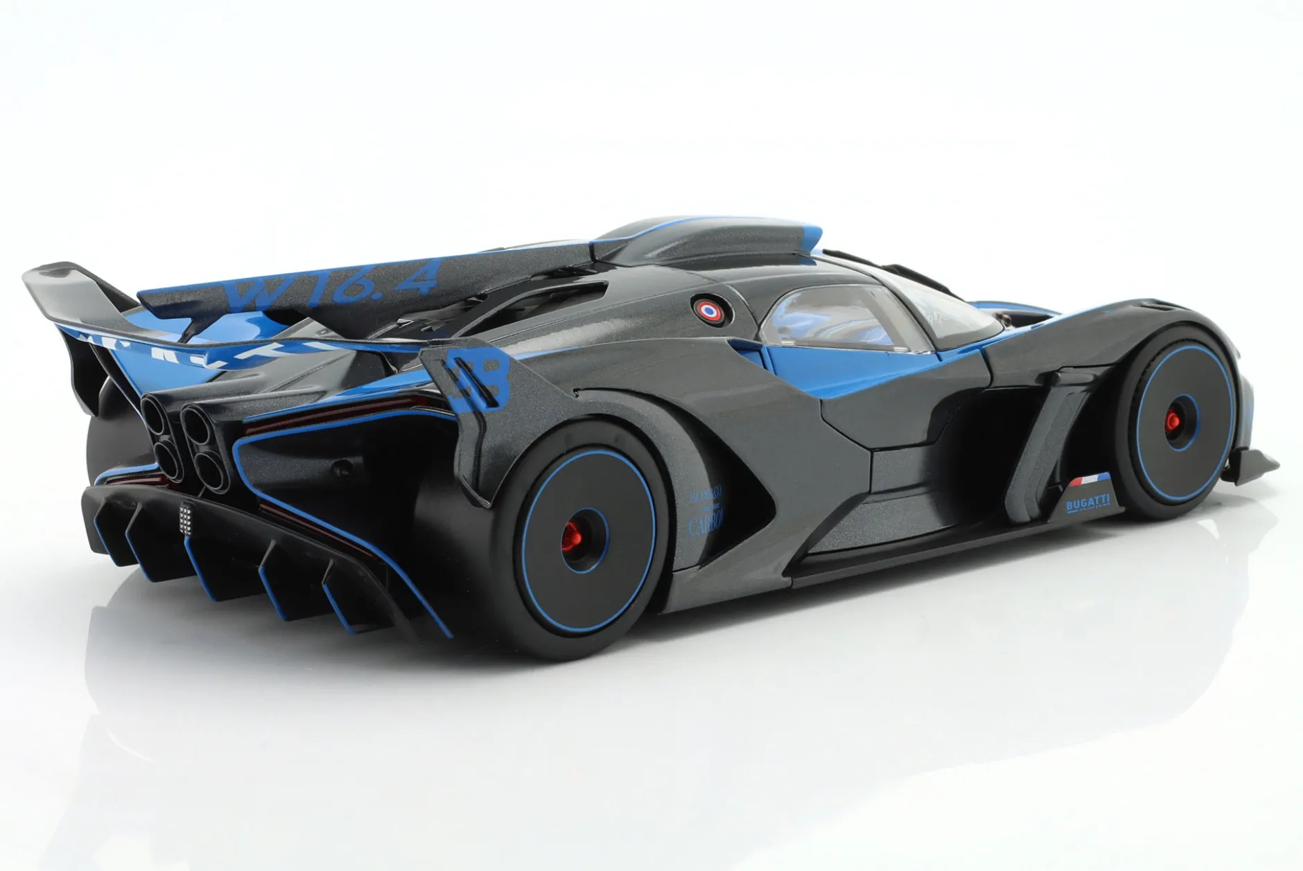 Bugatti Bolide W16.4 Baujahr 2020 blau / carbon 1:18 Bburago