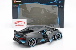 Bugatti Divo Baujahr 2018 mattgrau / hellblau 1:18 Bburago