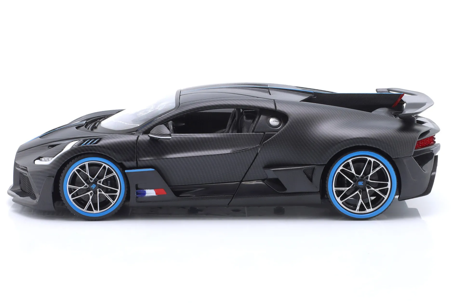 Bugatti Divo 50th Bburago Anniversary 2018 mattschwarz / karbon 1:18 Bburago