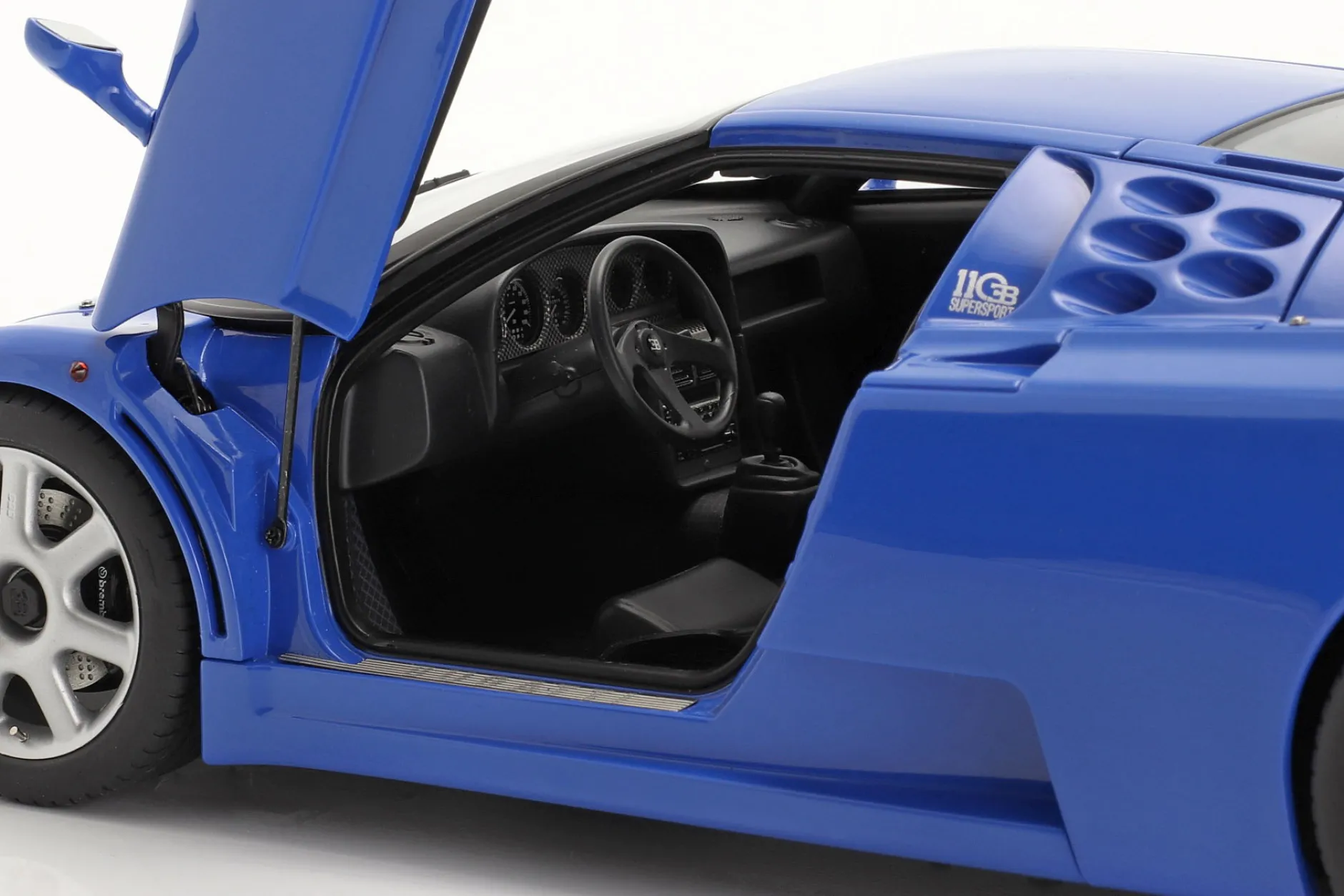 Bugatti EB 110 SS Baujahr 1992 french racing blau 1:18 AUTOart