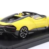 Bugatti W16 Mistral Baujahr 2022 gelb 1:43 LookSmart