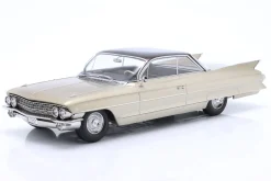 Cadillac Series 62 Coupe DeVille Baujahr 1961 beige metallic 1:18 KK-Scale