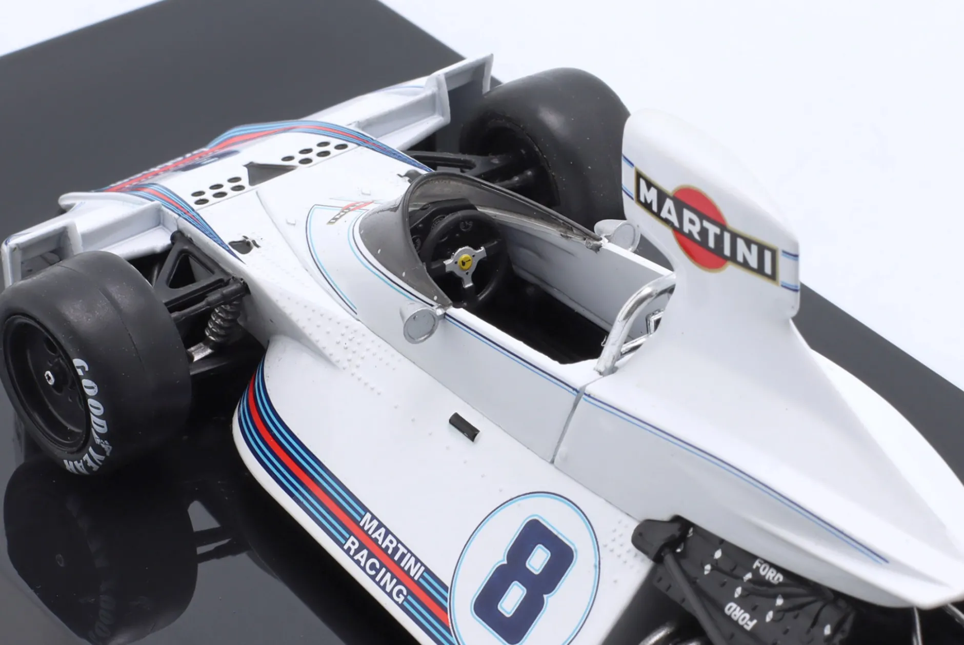 Carlos Pace Brabham BT44B #8 Formel 1 1975 1:24 Premium Collectibles