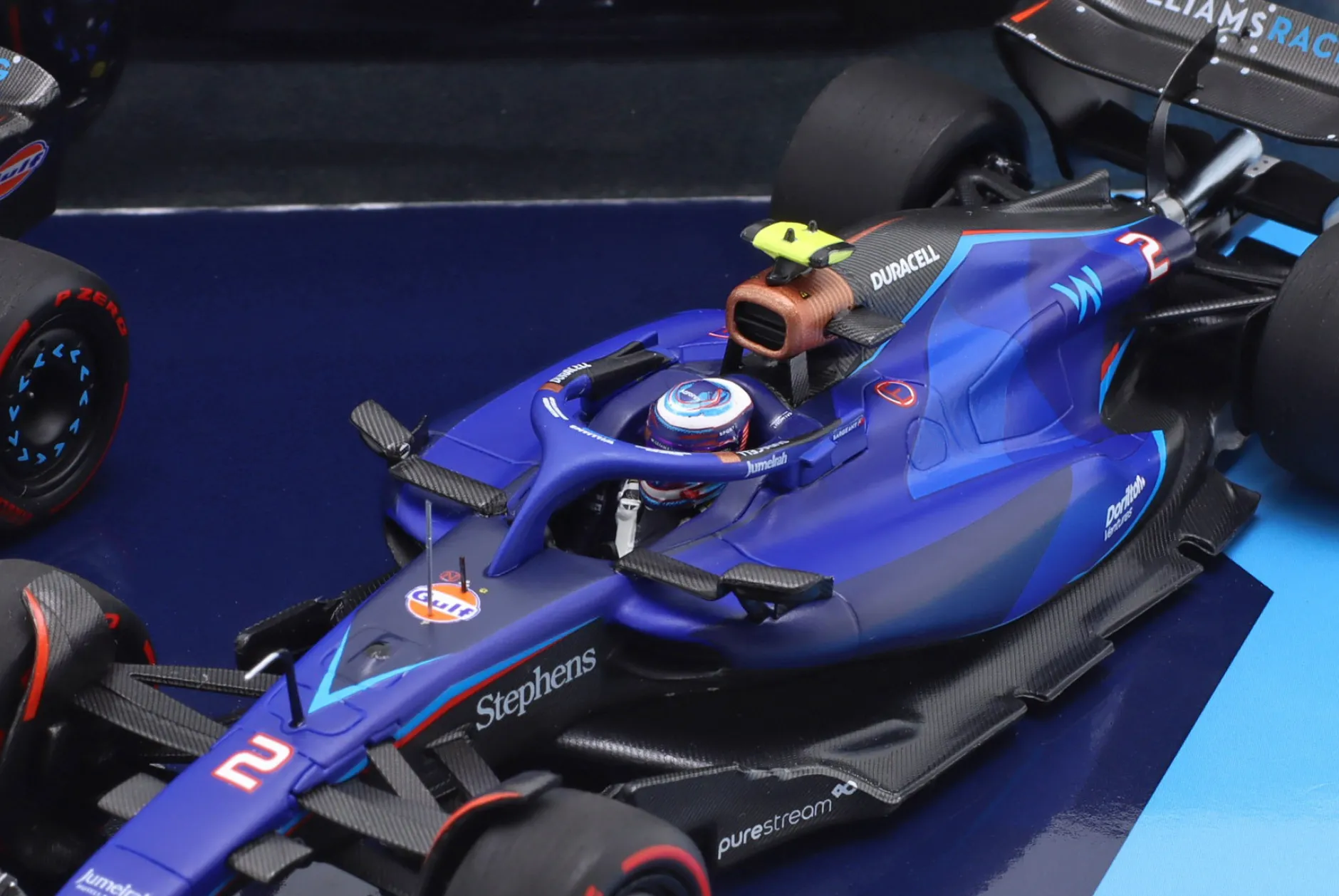 2-Car Set Albon #23 & Sargeant #2 Bahrain GP Formel 1 2023 1:43 Minichamps