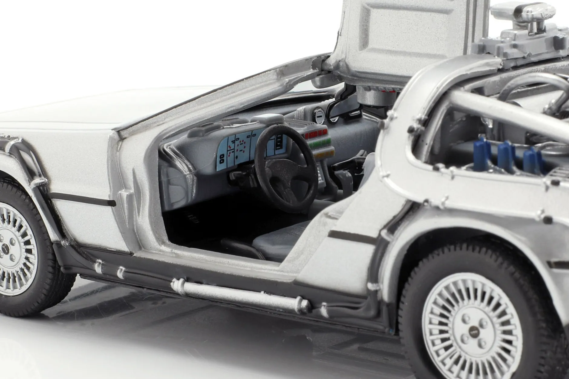 3 Car-Set DeLorean DMC-12 Back to the Future Part 1-3 1985-90 1:24 Welly