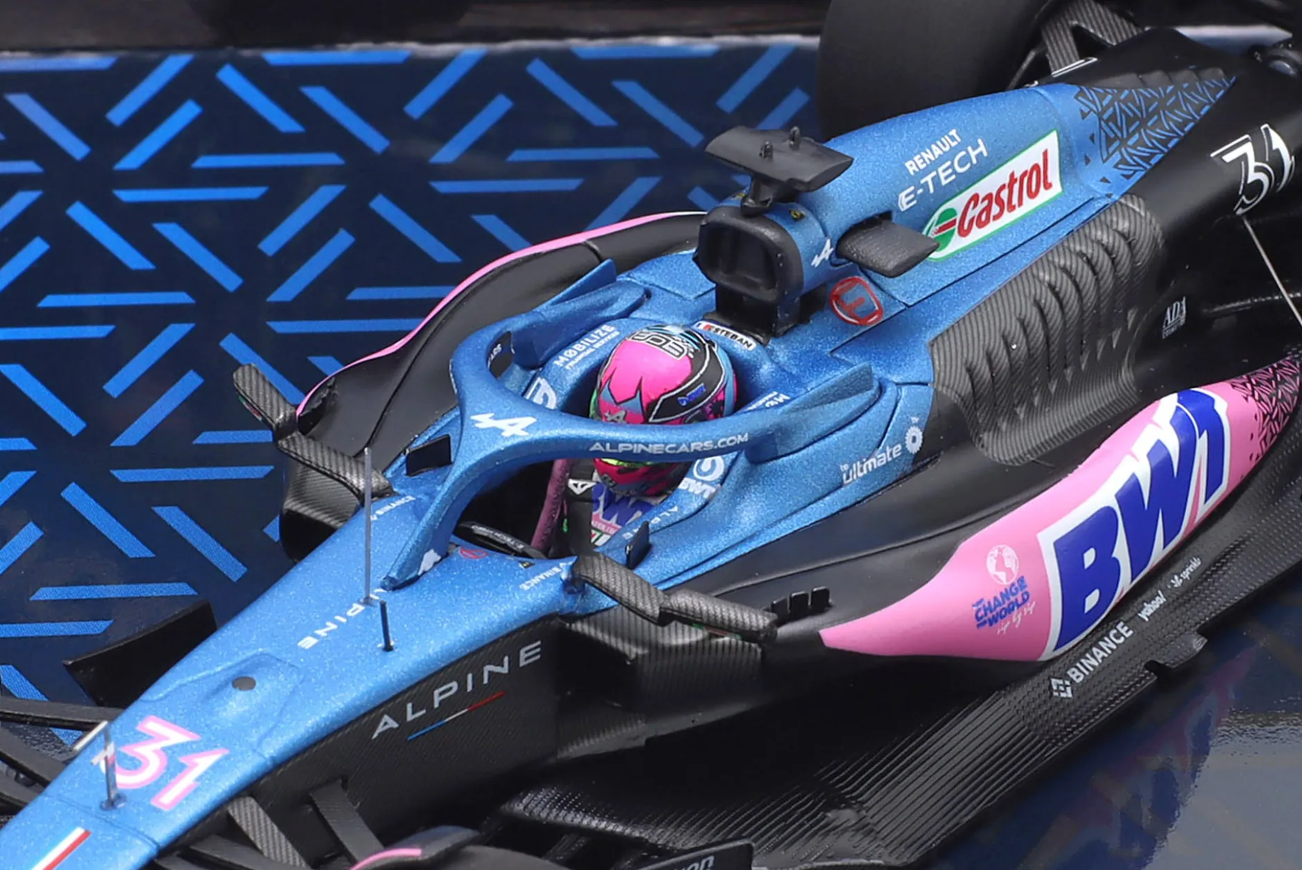 2-Car Set Esteban Ocon #31 Bahrain & Miami GP Formel 1 2023 1:43 Minichamps