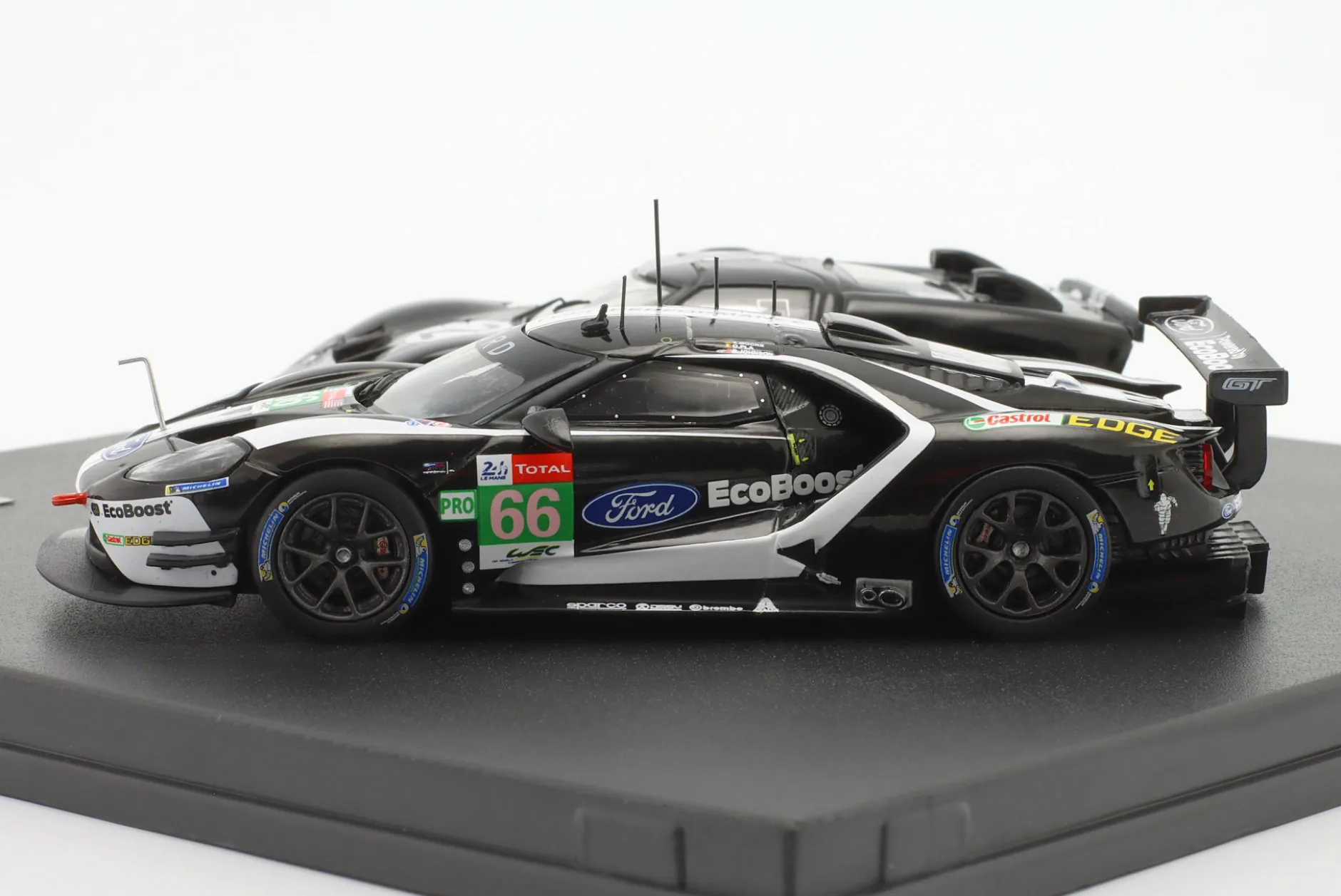 2-Car Set 24h LeMans: Ford GT40 #2 1966 & Ford GT #66 2019 1:43 Ixo