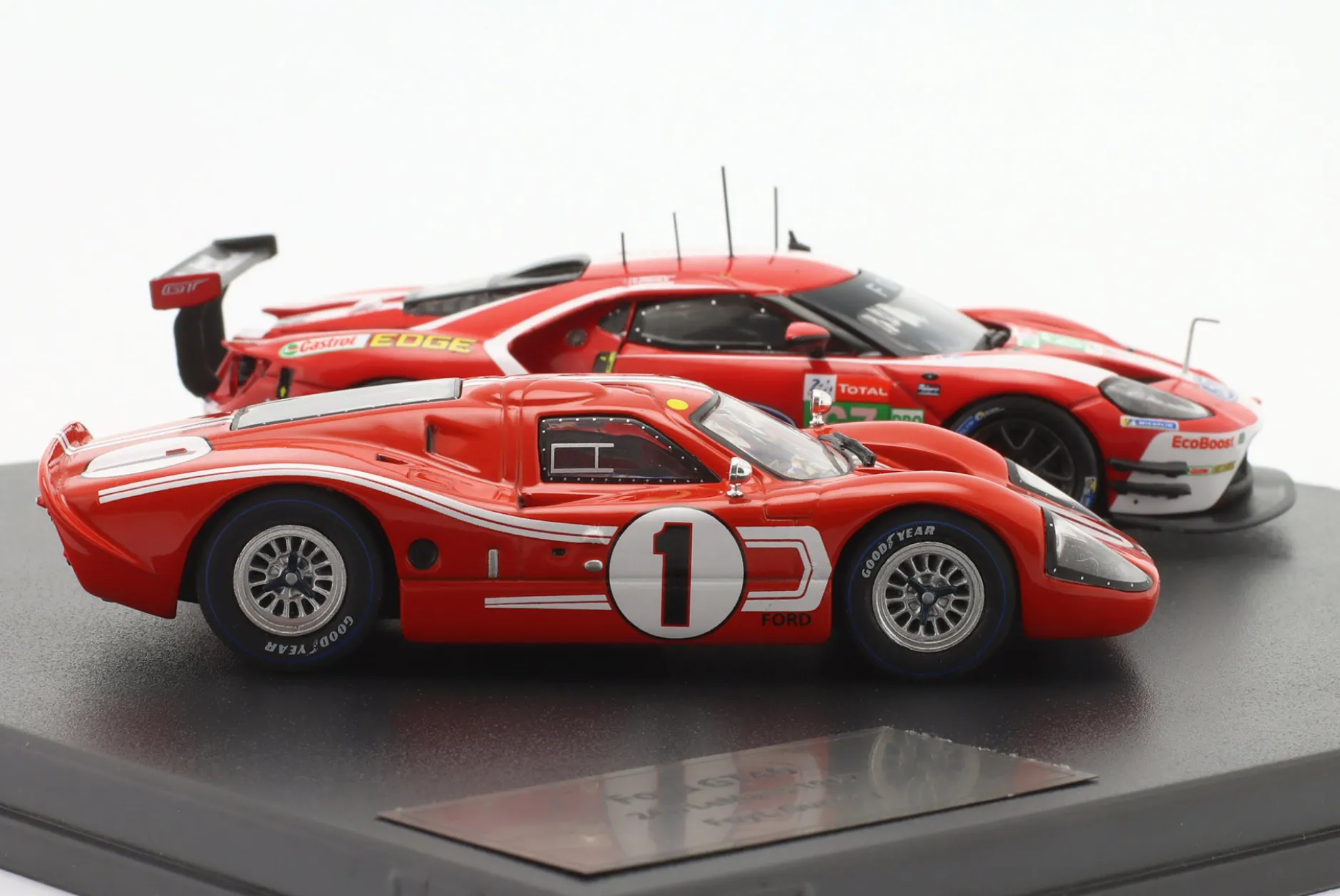 2-Car Set 24h LeMans: Ford GT40 #1 1967 & Ford GT #67 2019 1:43 Ixo