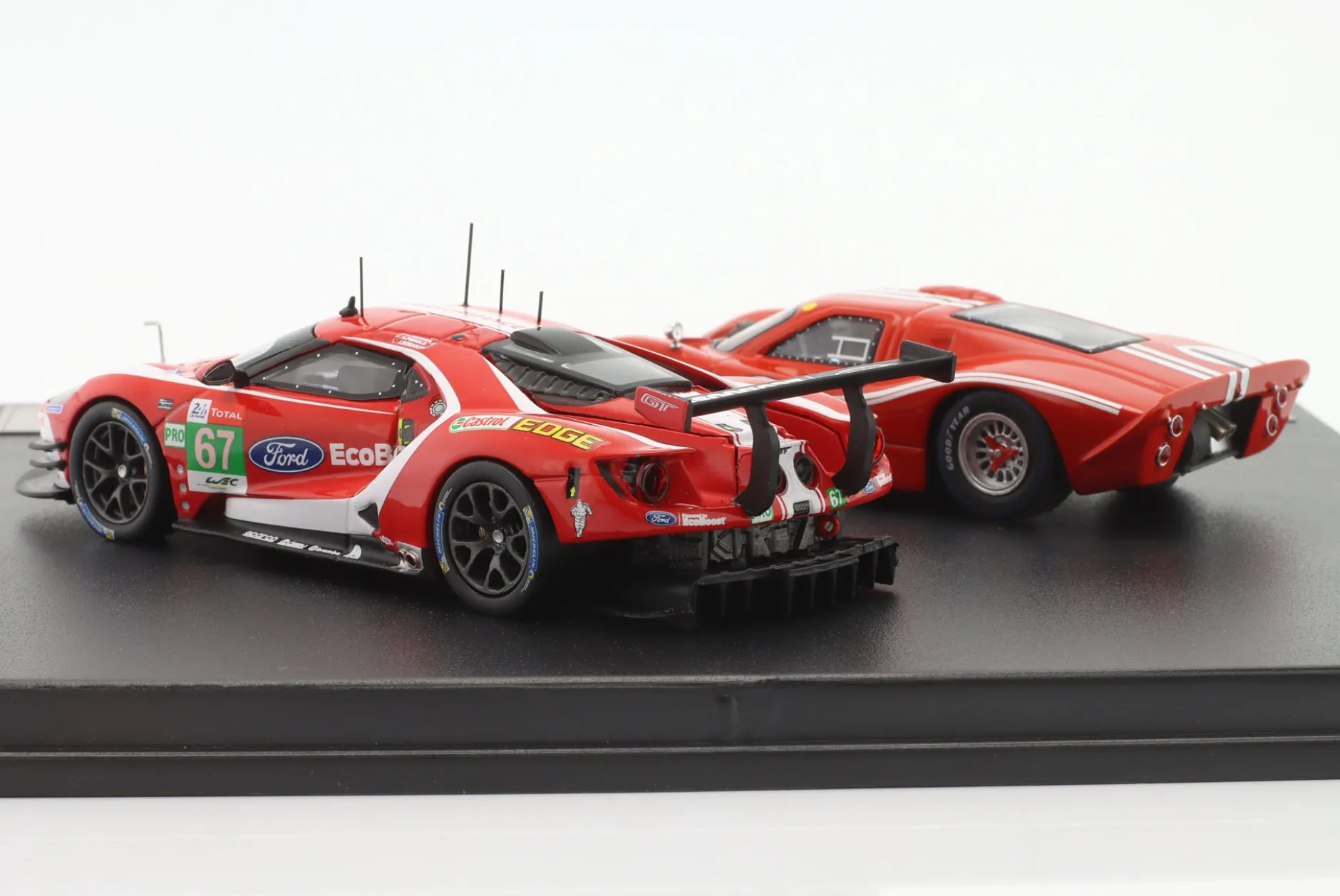 2-Car Set 24h LeMans: Ford GT40 #1 1967 & Ford GT #67 2019 1:43 Ixo