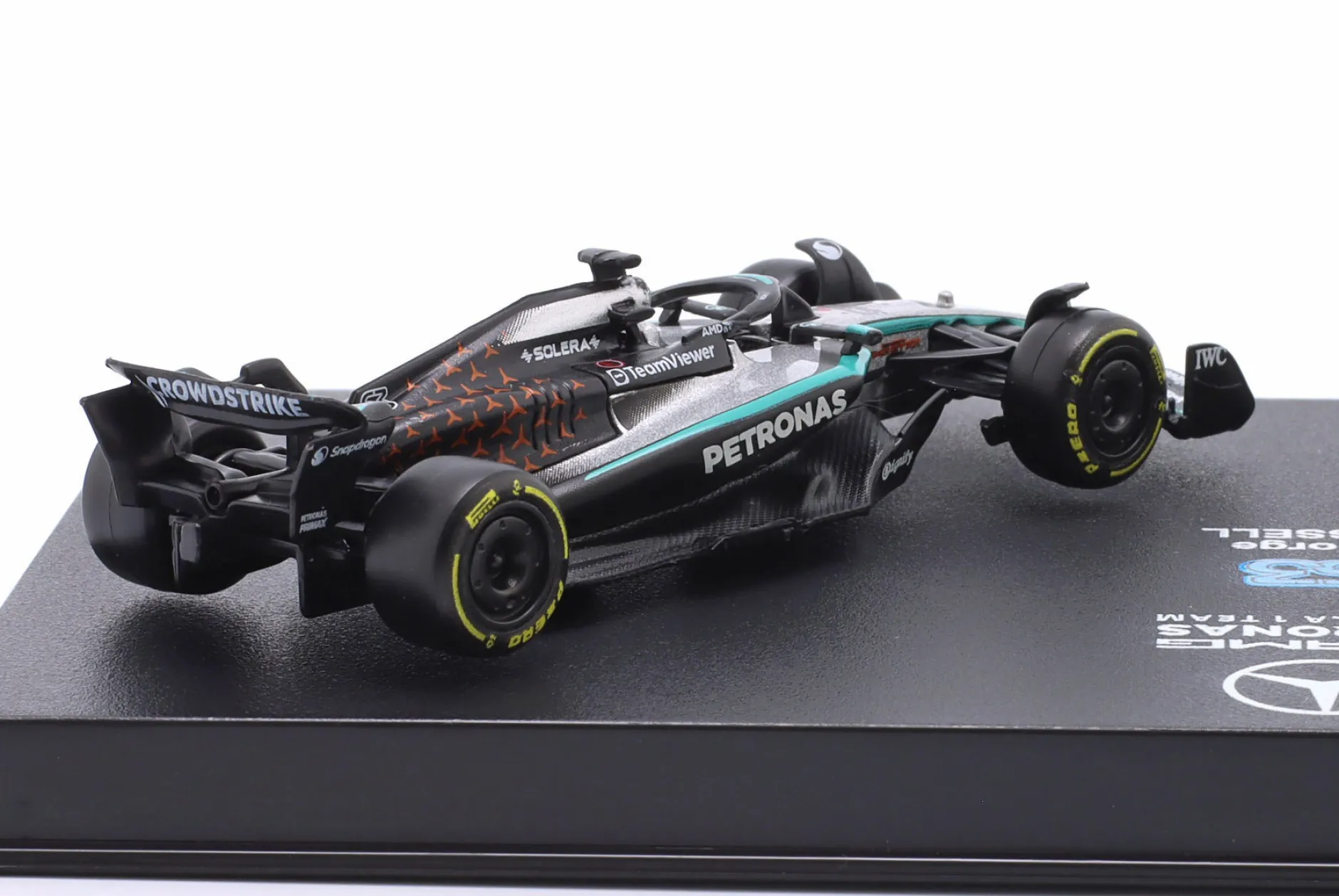 2-Car Set Kimi Antonelli Mercedes-AMG F1 W16 E #12 Formel 1 2025 1:64 Bburago