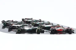 7-Car Set Lewis Hamilton: 7-facher Formel 1 Weltmeister 1:43 Minichamps