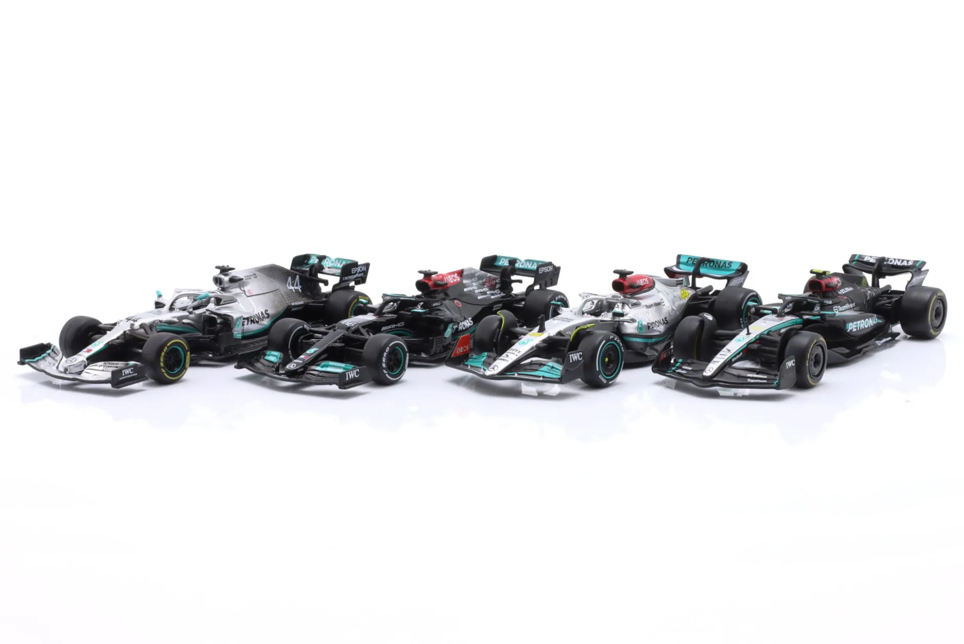 4-Car Set Mercedes-AMG Petronas Lewis Hamilton Formel 1 2019-2024 1:43 Bburago