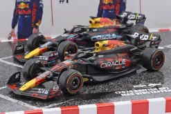 4-Car Set M. Verstappen Red Bull Racing Formel 1 Weltmeister 2023-2024 1:43 Bburago