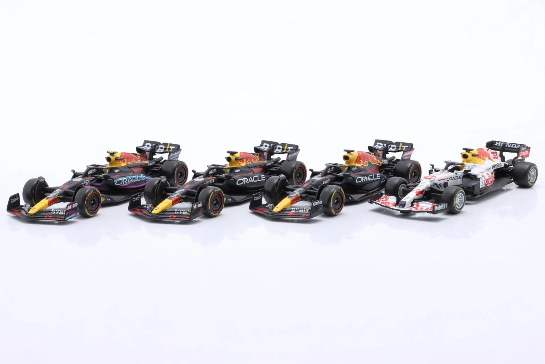 4-Car Set Red Bull Racing Verstappen Formel 1 Weltmeister 2021-2023 1:43 Bburago