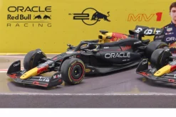 2-Car Set Verstappen #1 & Perez #11 Formel 1 Weltmeister 2024 1:43 Bburago