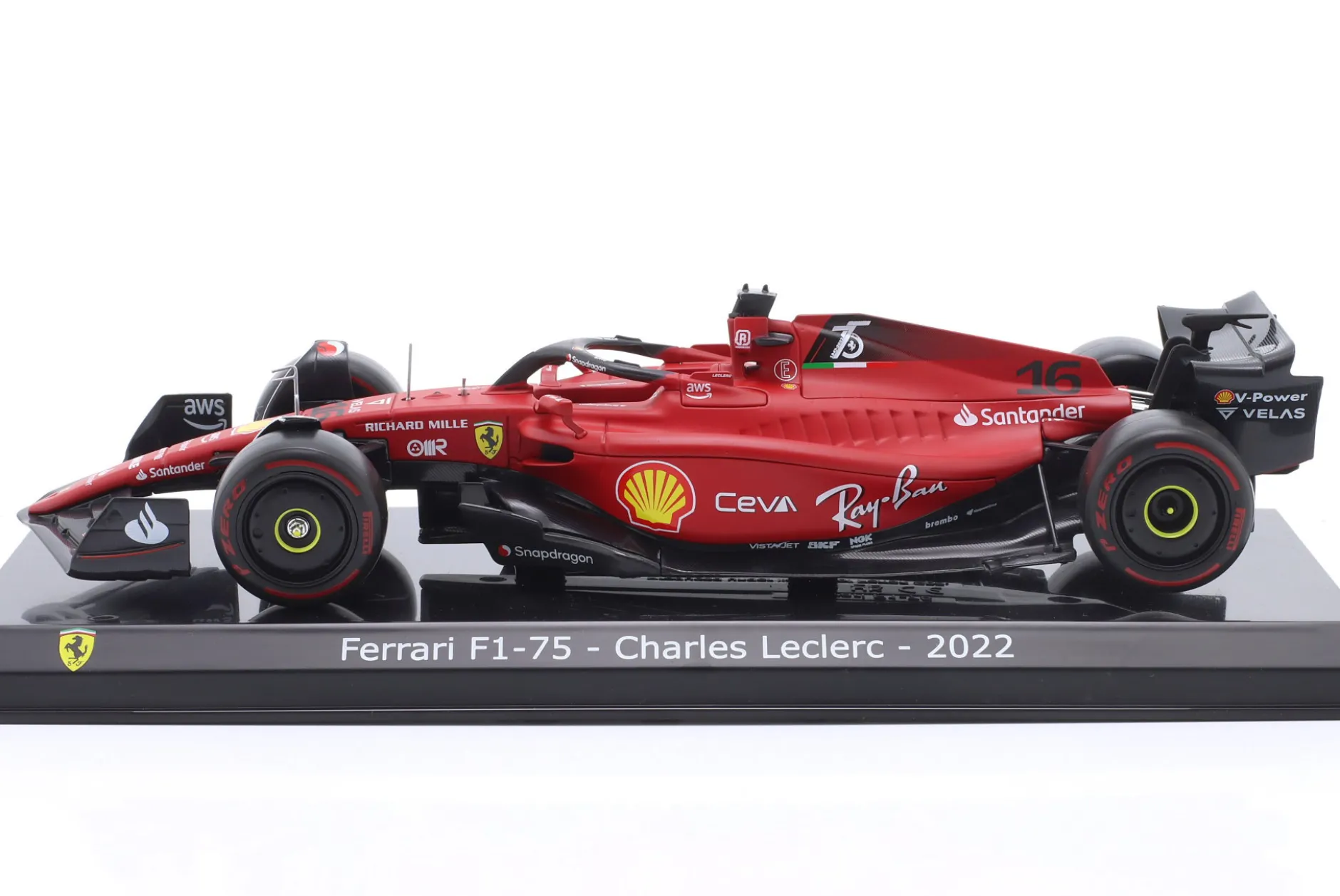 Charles Leclerc Ferrari F1-75 #16 Formel 1 2022 1:24 Premium Collectibles