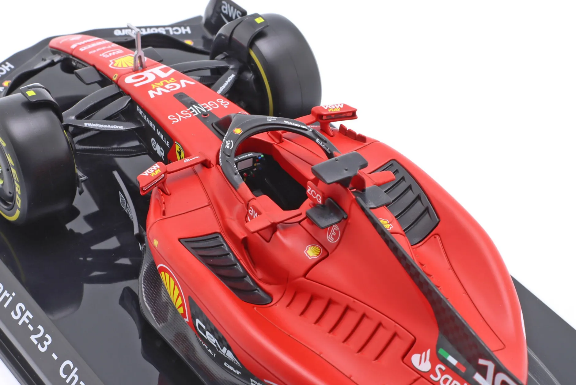 Charles Leclerc Ferrari SF-23 #16 Formel 1 2023 1:24 Premium Collectibles