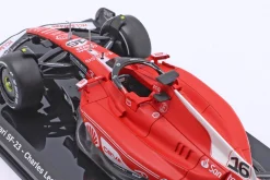 Charles Leclerc Ferrari SF-23 #16 2nd Las Vegas GP Formel 1 2023 1:24 Premium Collectibles