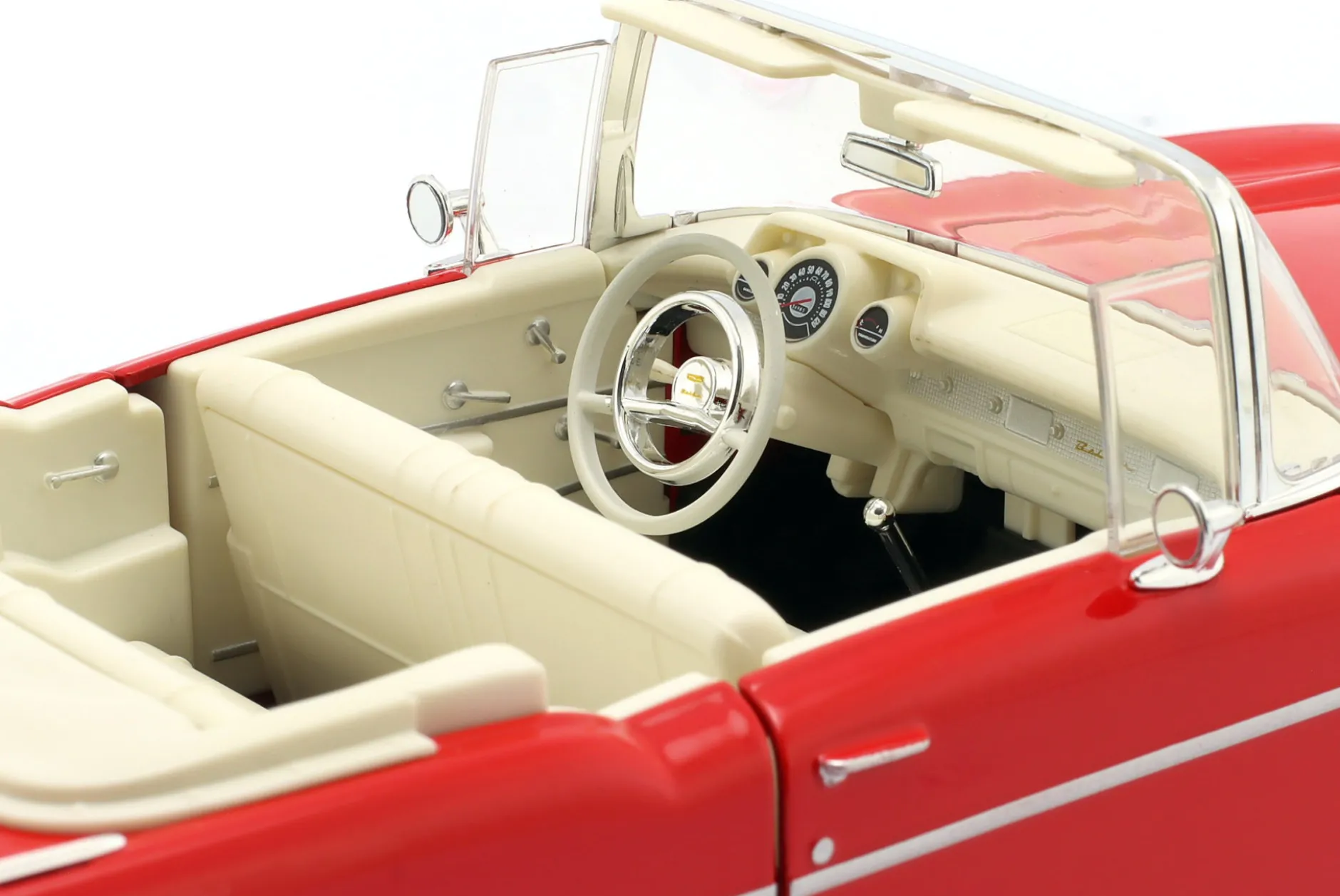 Chevrolet Bel Air Convertible Baujahr 1957 rot 1:18 Maisto