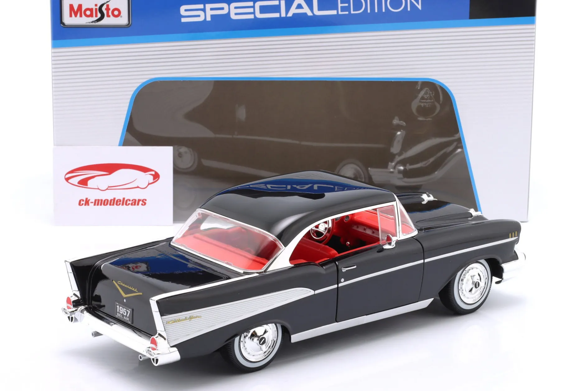 Chevrolet Bel Air Coupe Baujahr 1957 schwarz 1:18 Maisto