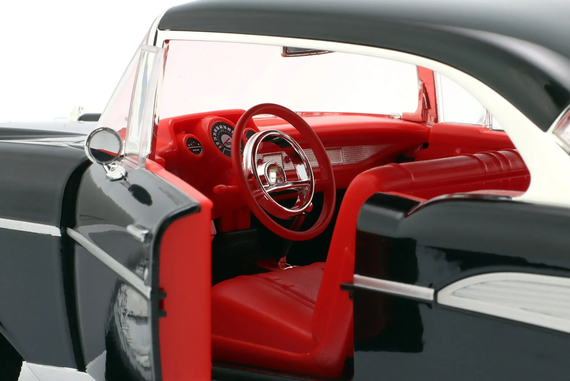 Chevrolet Bel Air Coupe Baujahr 1957 schwarz 1:18 Maisto