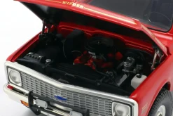 Chevrolet Blazer K/5 The Chief Baujahr 1972 rot 1:18 GMP
