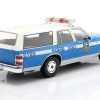 Chevrolet Caprice Estate Wagon NYPD 1985 blau / weiß 1:18 ModelCar Group